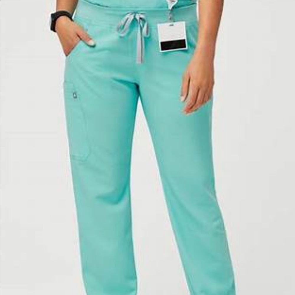 Figs Kade Cargo Pants